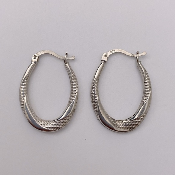 925 Silver hoop earrings - Picture 3 of 3